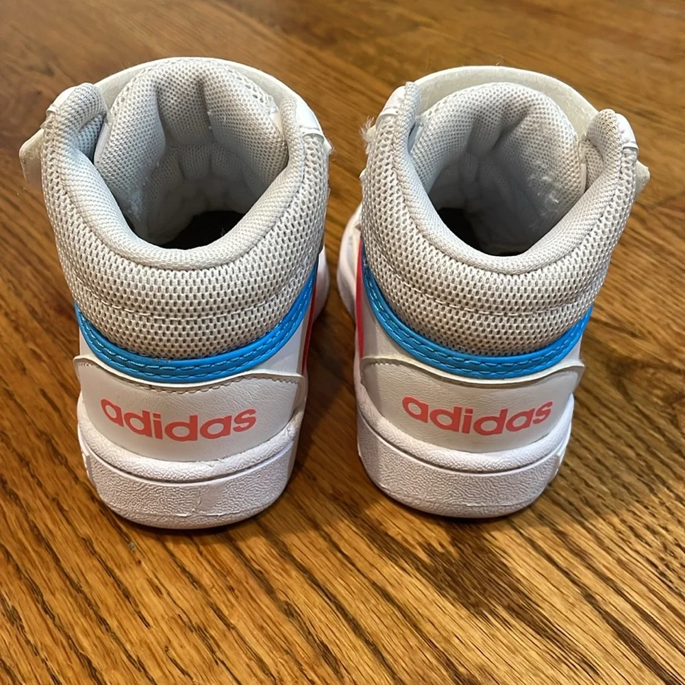 Baby Girl’s High Top Adidas Shoes/Sneakers. Size 5. Excellent to Like New.